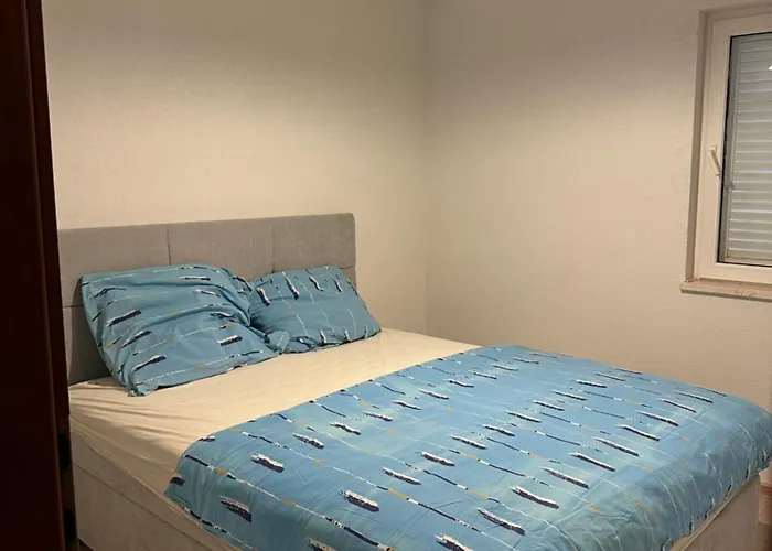 Laganini Poljica (Trogir)